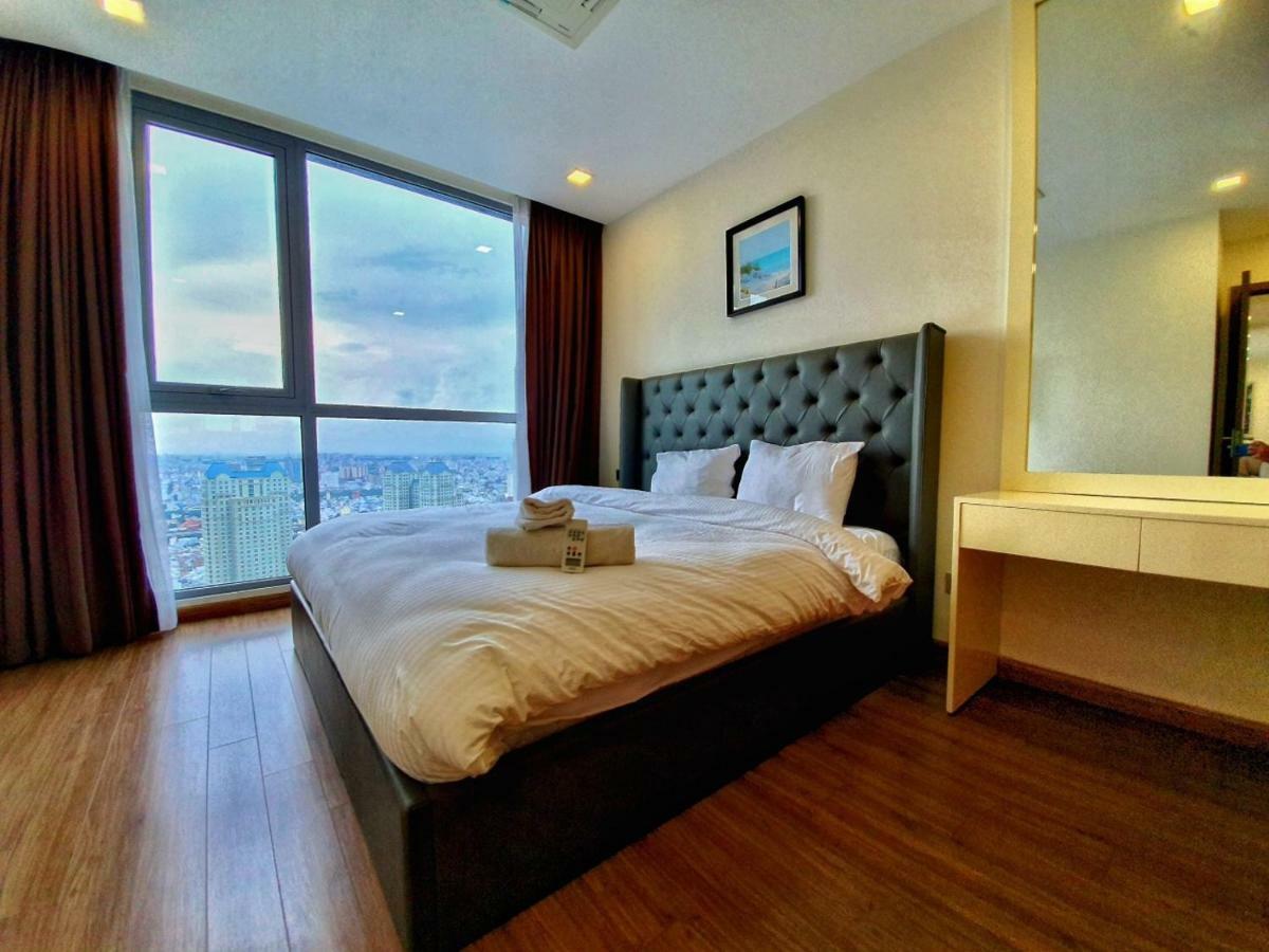 Homes By Christine - Vinhomes Central Park Ho Chi Minh-Byen Eksteriør billede