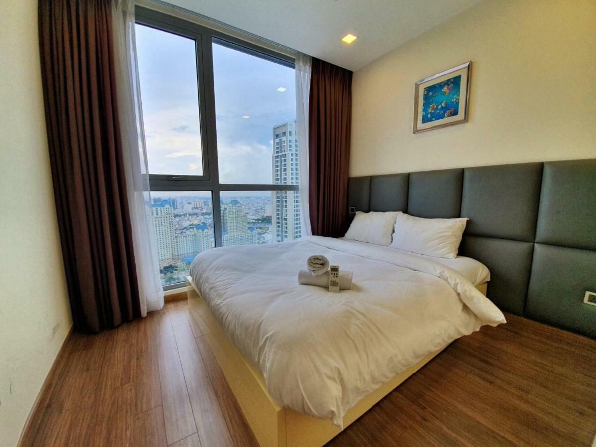 Homes By Christine - Vinhomes Central Park Ho Chi Minh-Byen Eksteriør billede