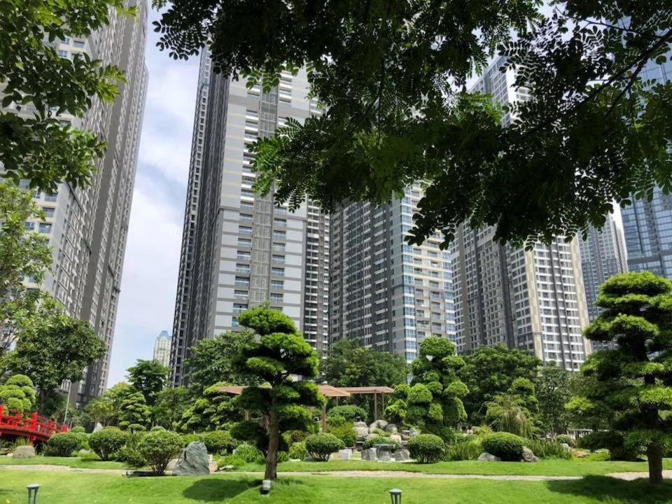Homes By Christine - Vinhomes Central Park Ho Chi Minh-Byen Eksteriør billede